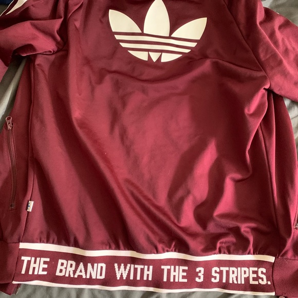 Adidas - Picture 2 of 3